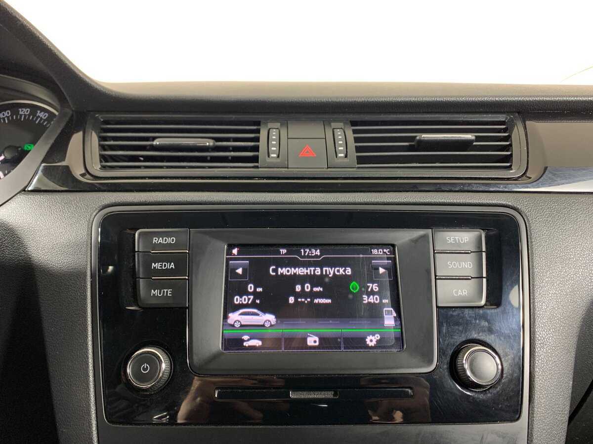 Skoda Rapid, 2015 Фото №15