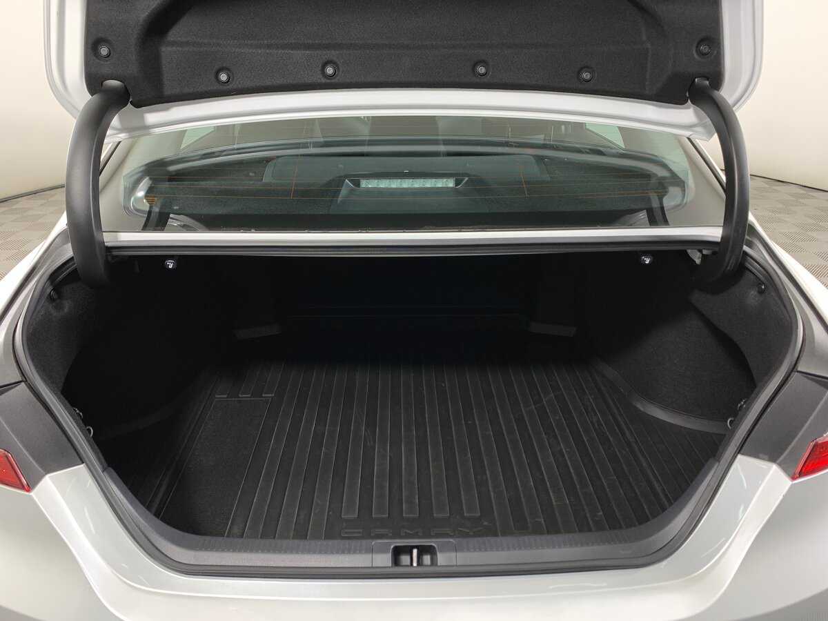 Toyota Camry, 2022 Фото №19