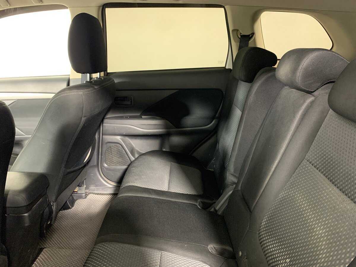 Mitsubishi Outlander, 2017 Фото №19