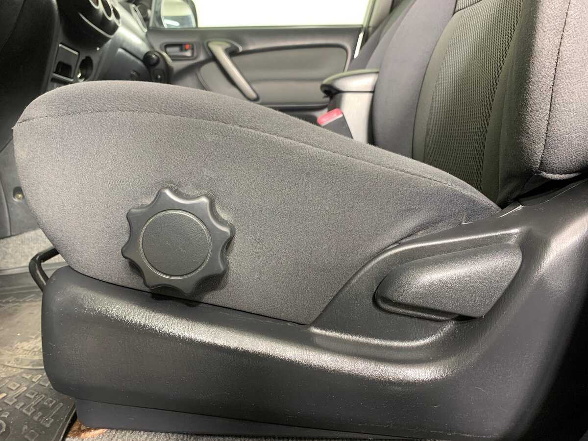 Toyota RAV4, 2004 Фото №17