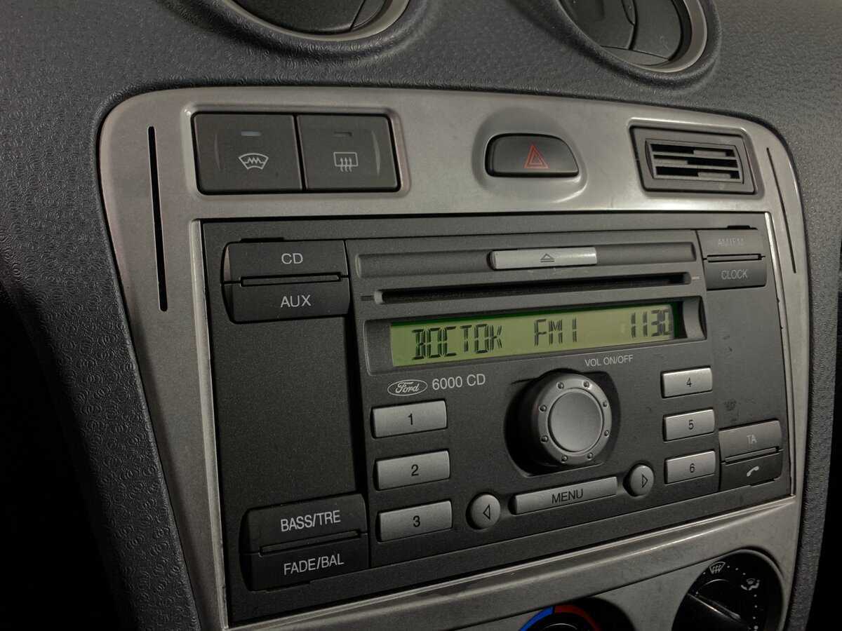 Ford Fusion, 2010 Фото №15