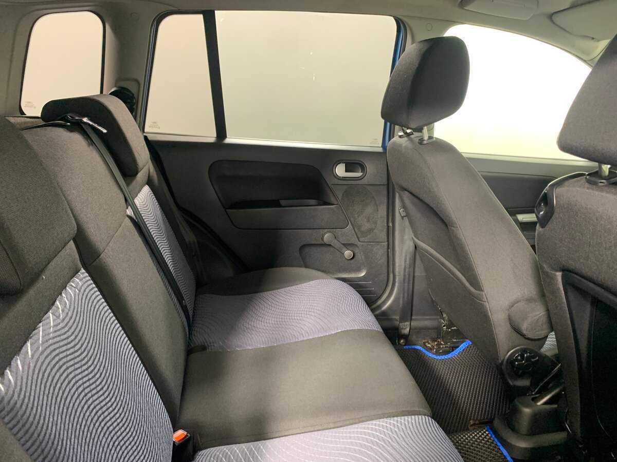 Ford Fusion, 2010 Фото №17