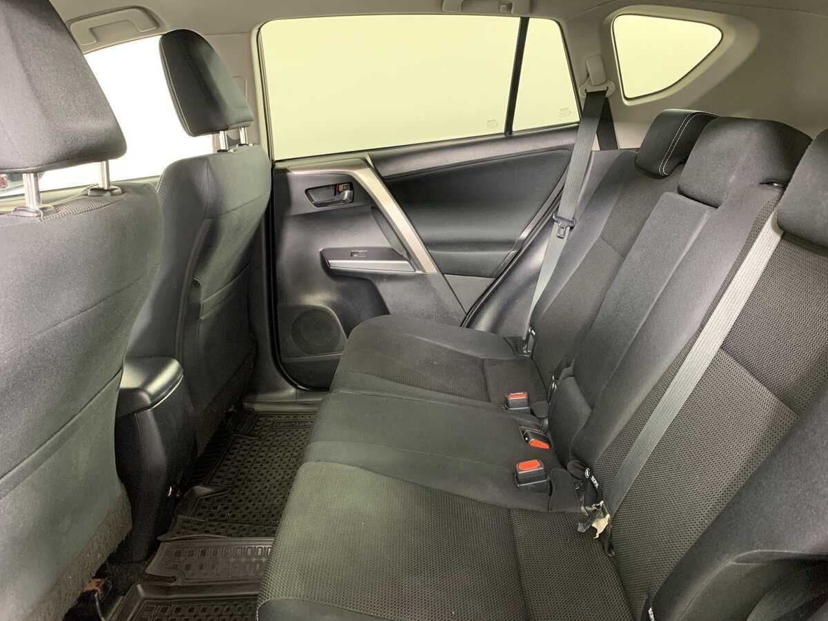 Toyota RAV4, 2018 Фото №19