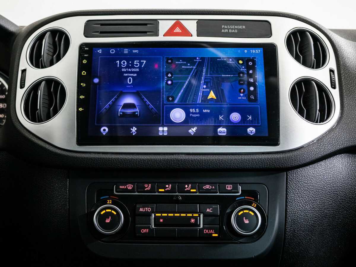 Volkswagen Tiguan, 2010 Фото №14