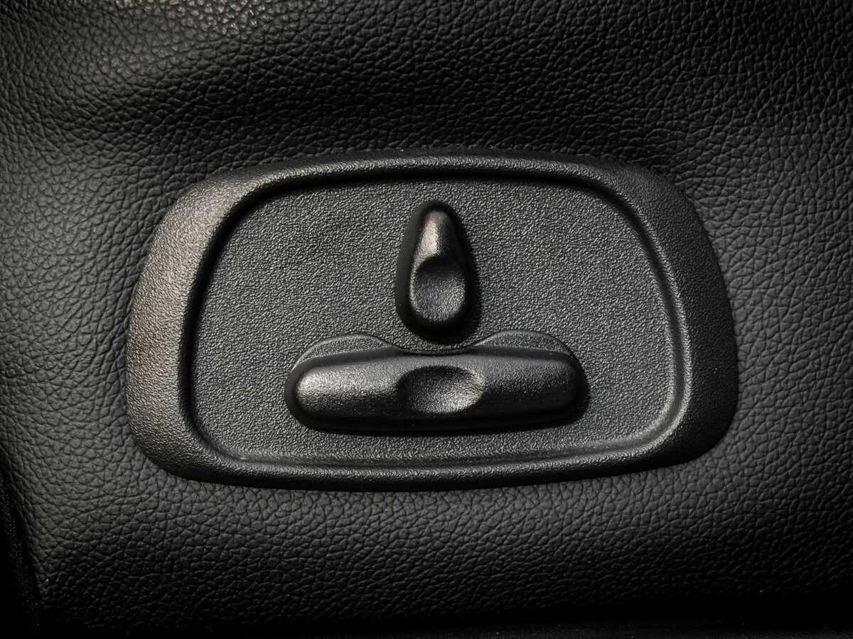 Mitsubishi Pajero, 2021 Фото №21