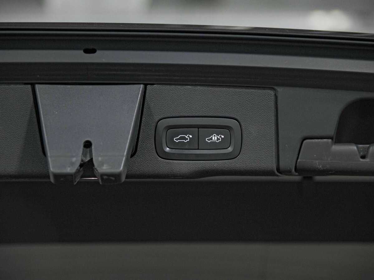 Volvo XC60, 2017 Фото №26