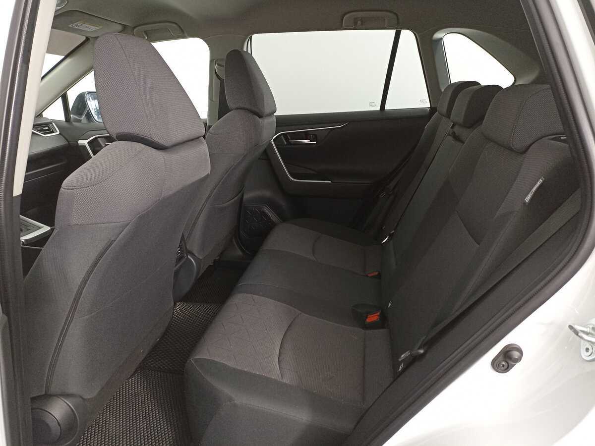 Toyota RAV4, 2021 Фото №12