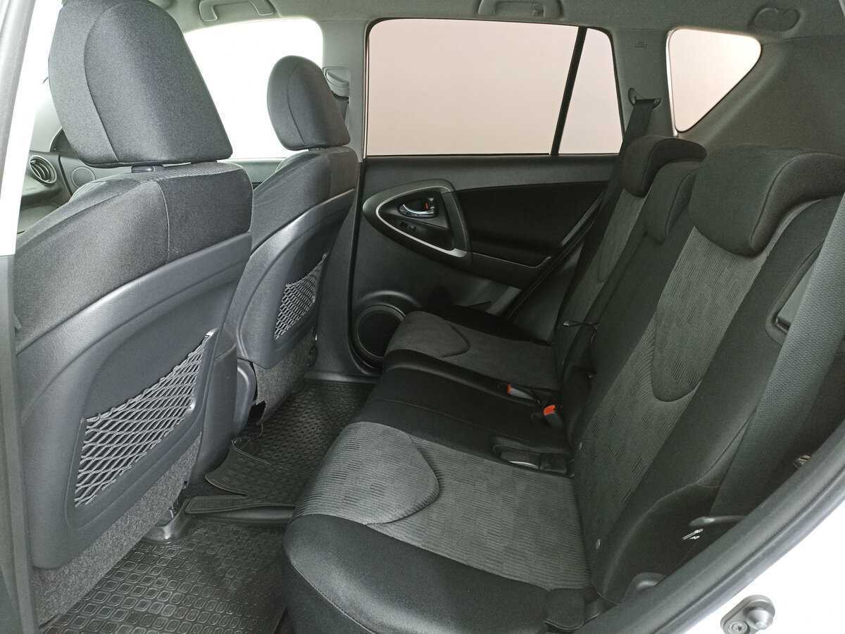 Toyota RAV4, 2012 Фото №10