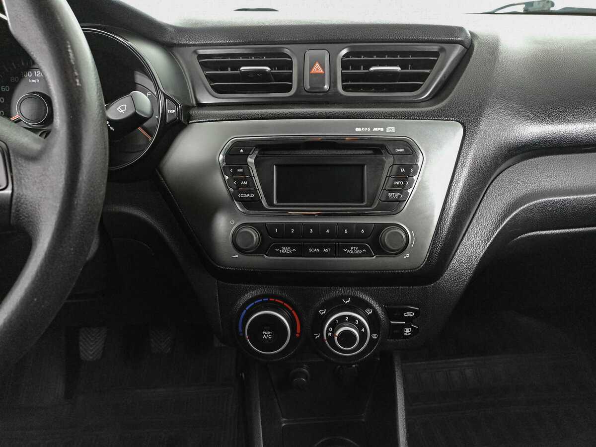 Kia Rio, 2011 Фото №15