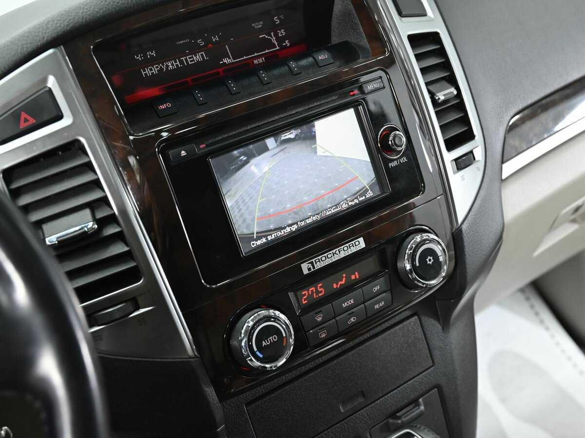 Mitsubishi Pajero, 2018 Фото №10