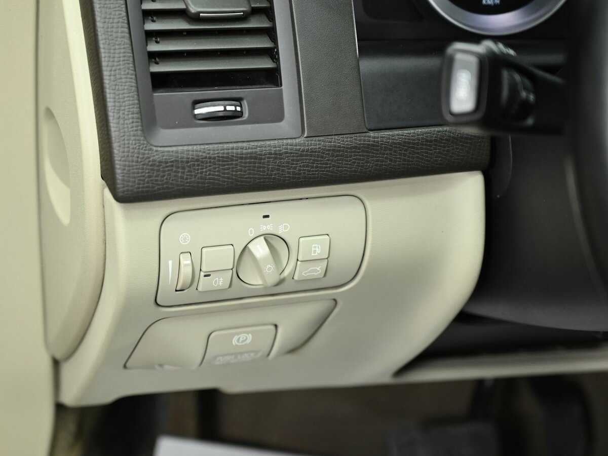 Volvo XC60, 2011 Фото №10