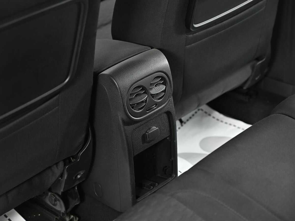 Volkswagen Tiguan, 2009 Фото №13