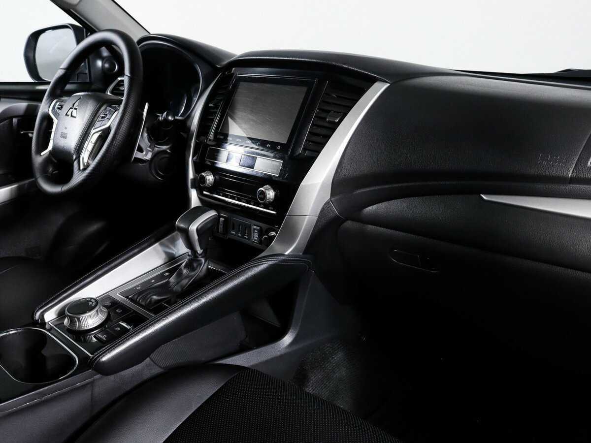 Mitsubishi Pajero Sport, 2021 Фото №6