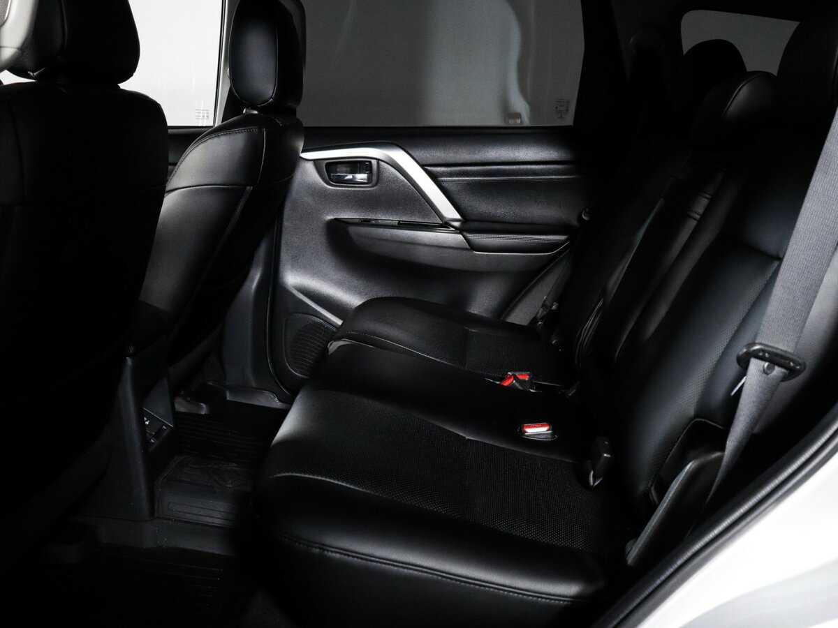 Mitsubishi Pajero Sport, 2021 Фото №7