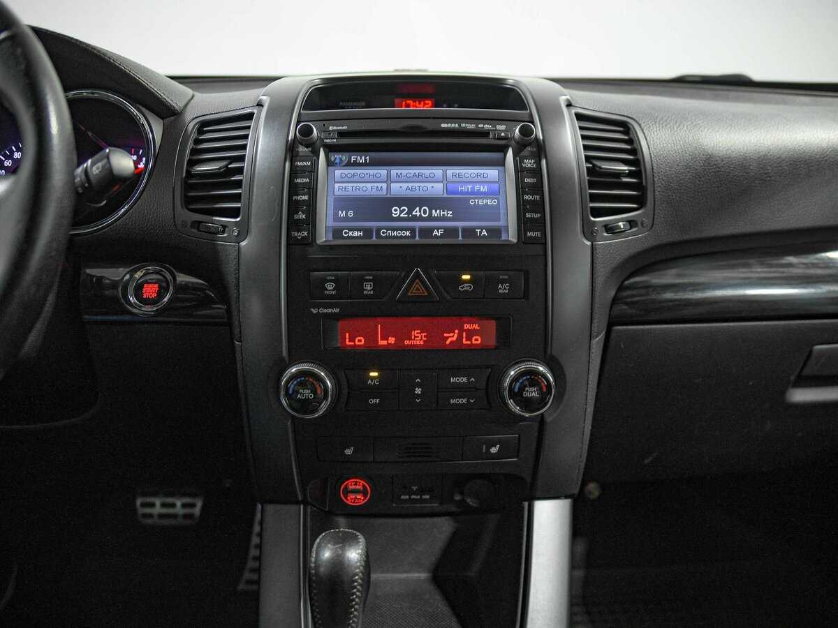 Kia Sorento, 2011 Фото №10