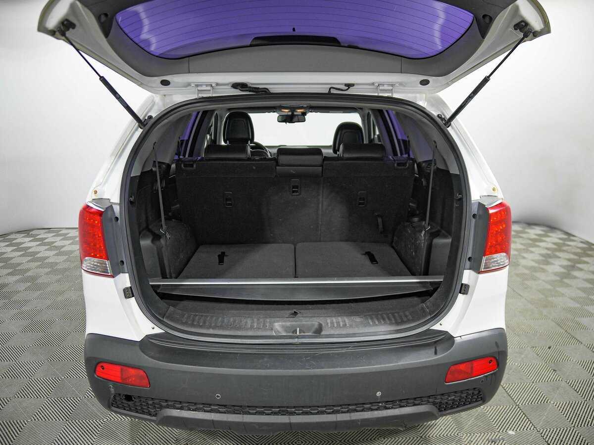 Kia Sorento, 2011 Фото №20