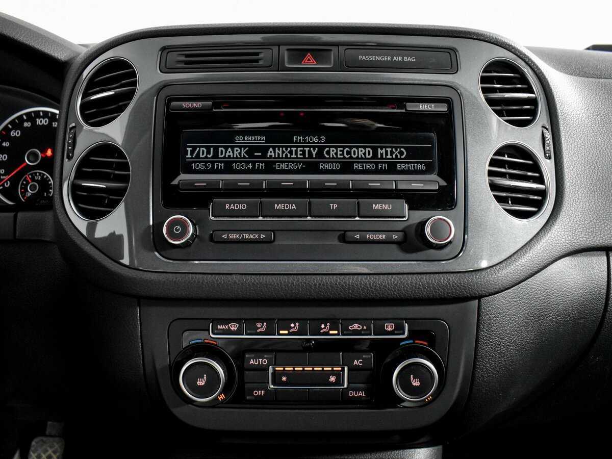 Volkswagen Tiguan, 2011 Фото №13