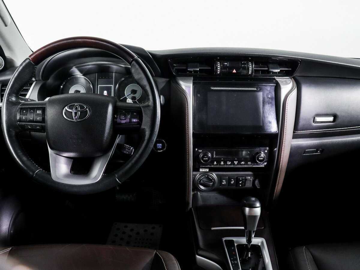Toyota Fortuner, 2018 Фото №9