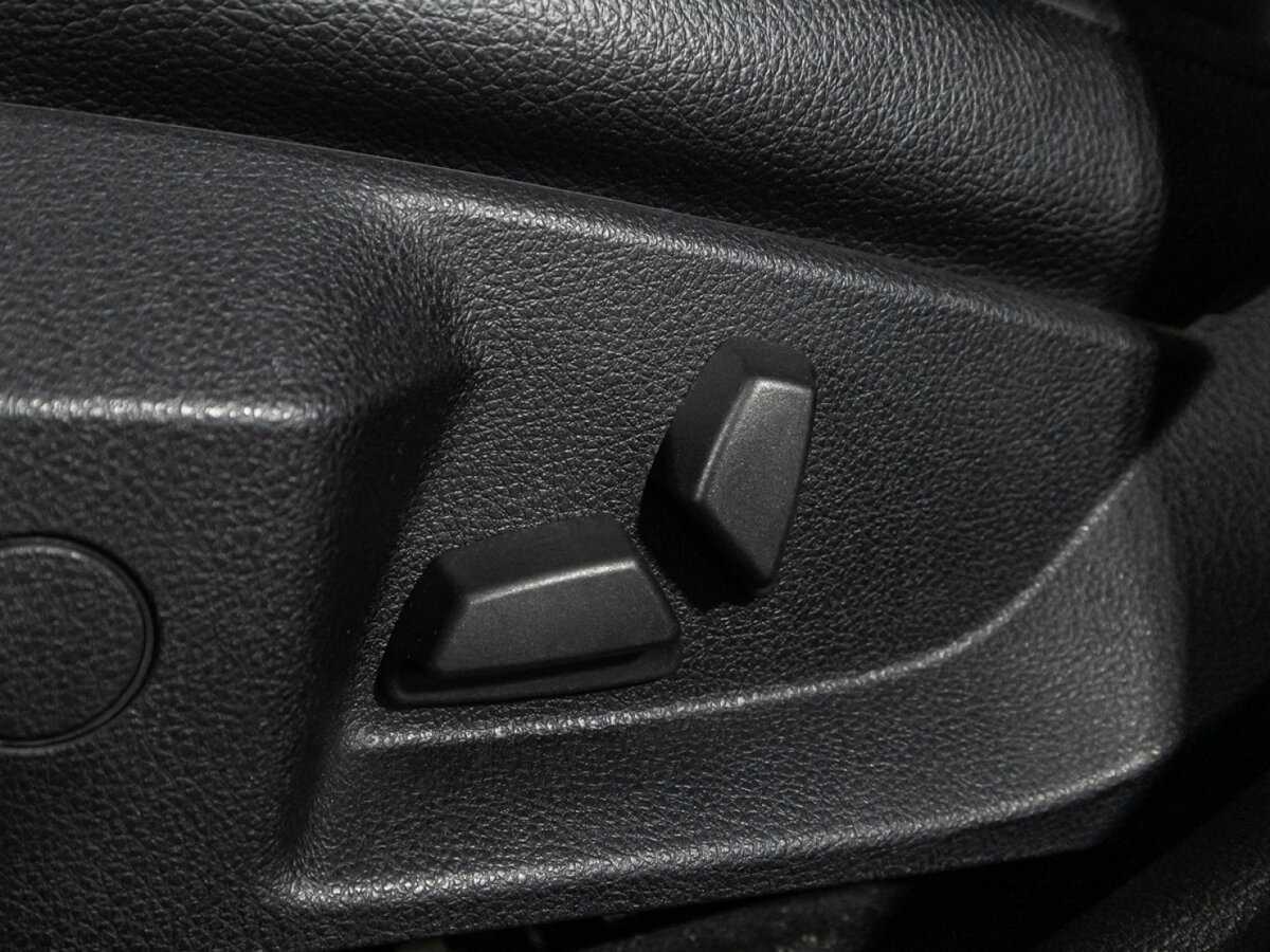 BMW 5 серии 528i xDrive, 2012 Фото №17