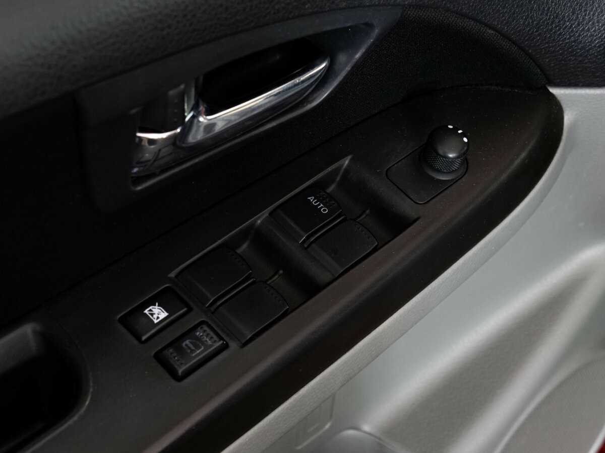 Suzuki SX4, 2011 Фото №14