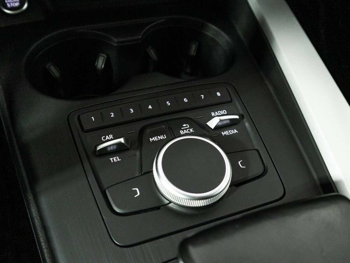 Audi A4, 2018 Фото №17
