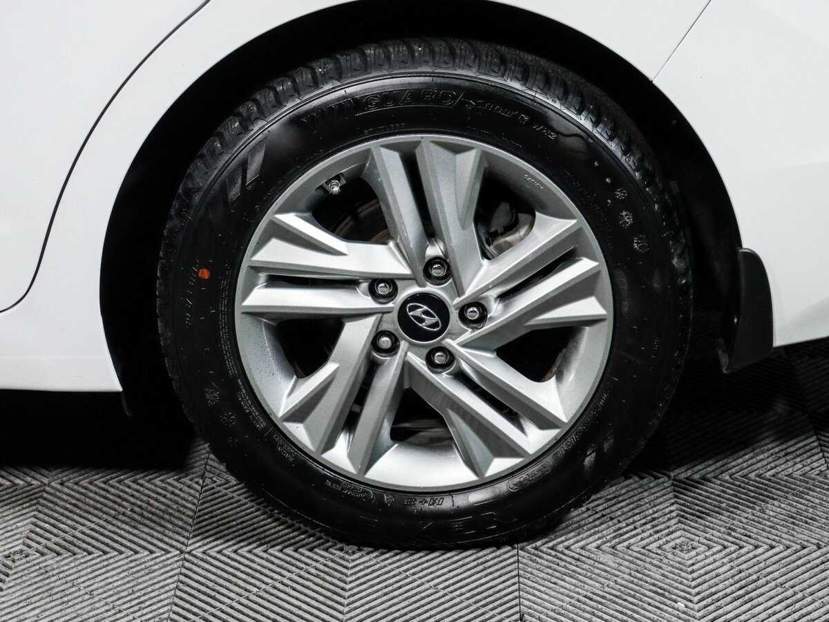 Hyundai Elantra, 2020 Фото №15