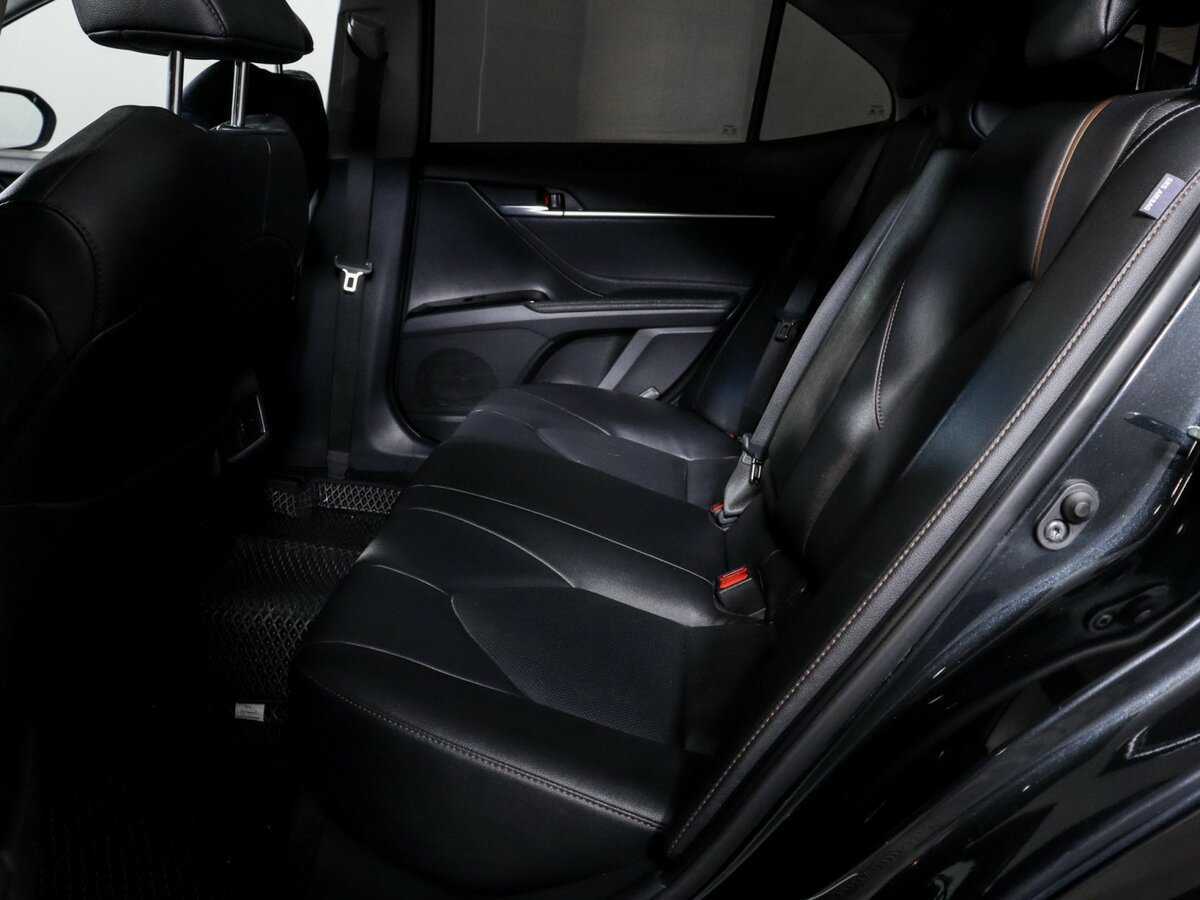 Toyota Camry, 2023 Фото №10