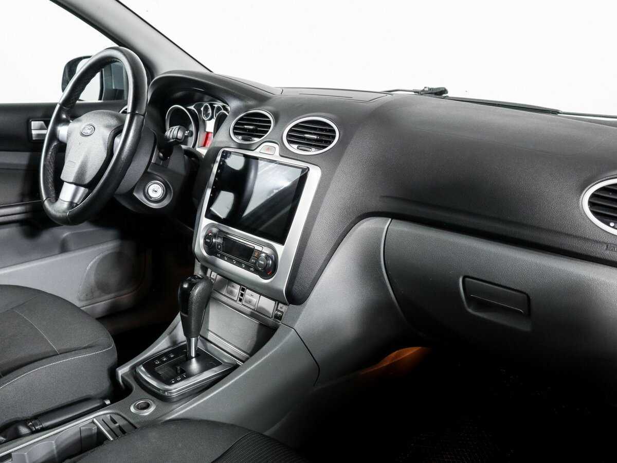 Ford Focus, 2010 Фото №9
