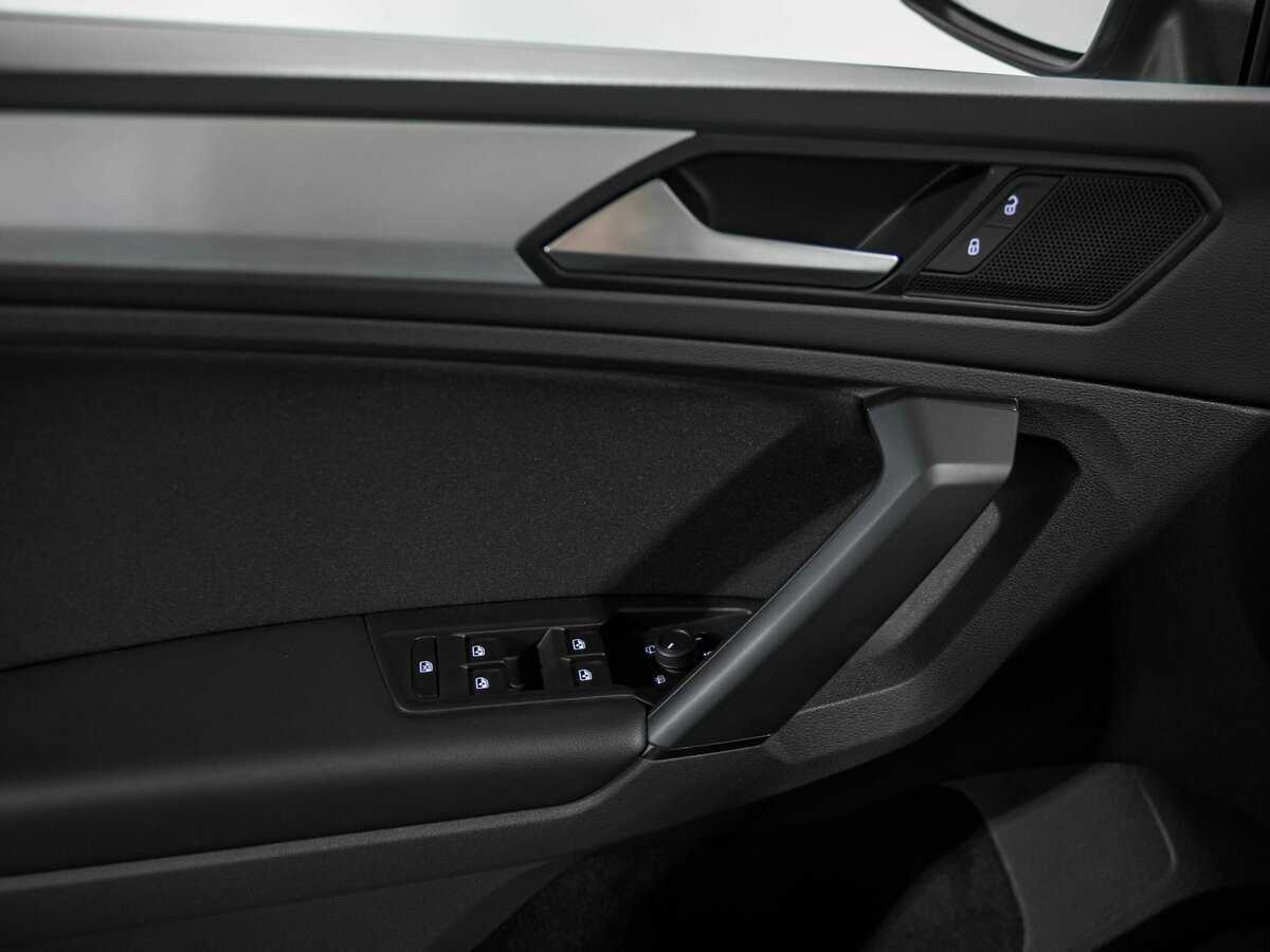 Volkswagen Tiguan, 2022 Фото №12