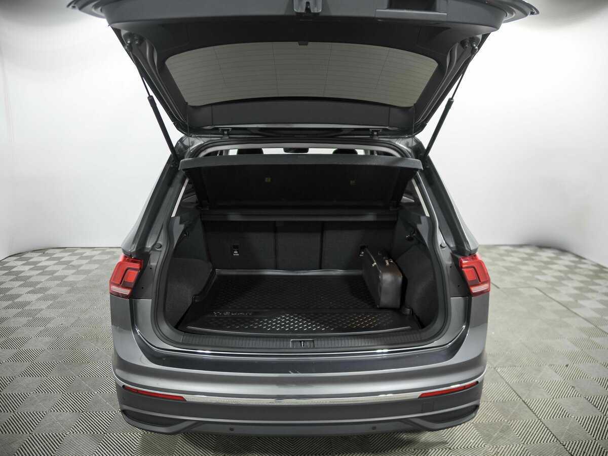 Volkswagen Tiguan, 2022 Фото №16