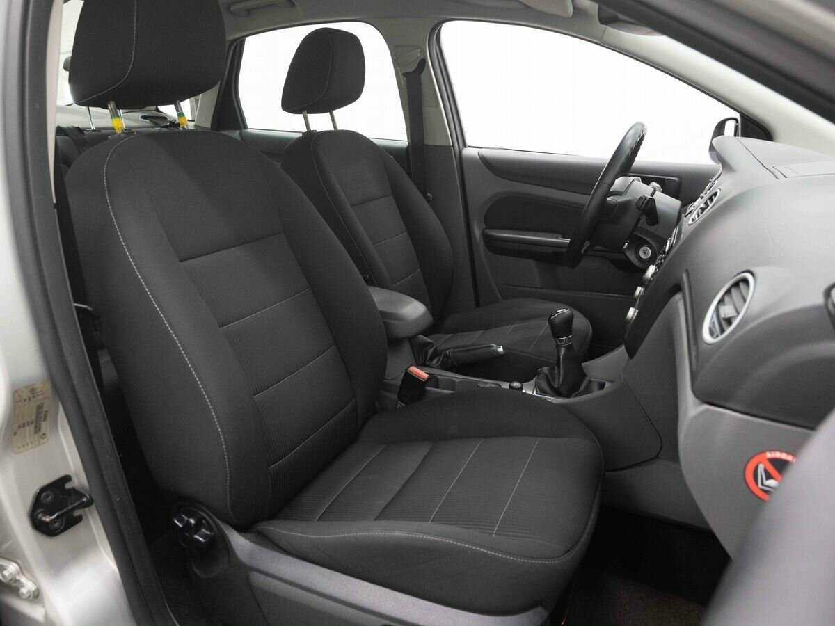 Ford Focus, 2010 Фото №13