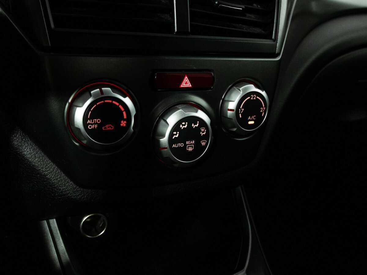 Subaru Impreza XV, 2011 Фото №15