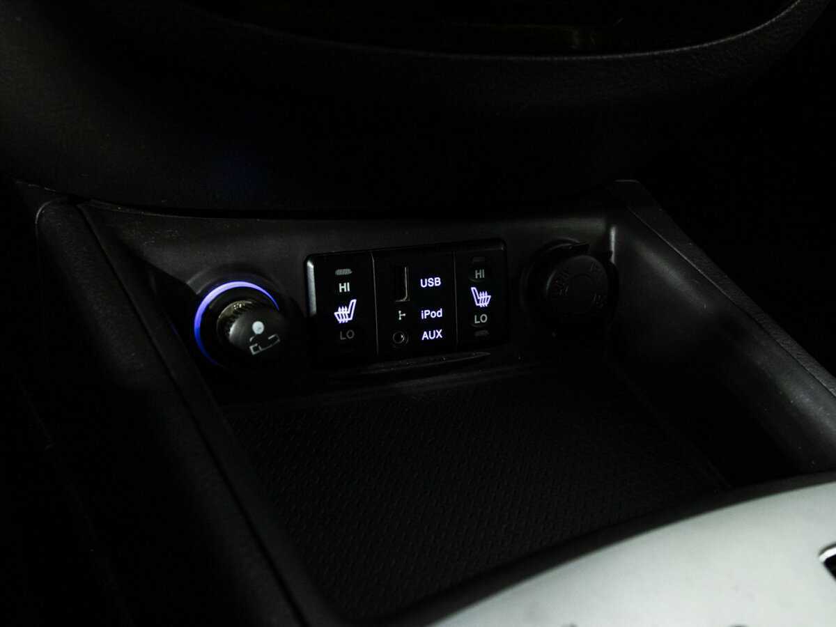 Hyundai Santa Fe, 2011 Фото №19