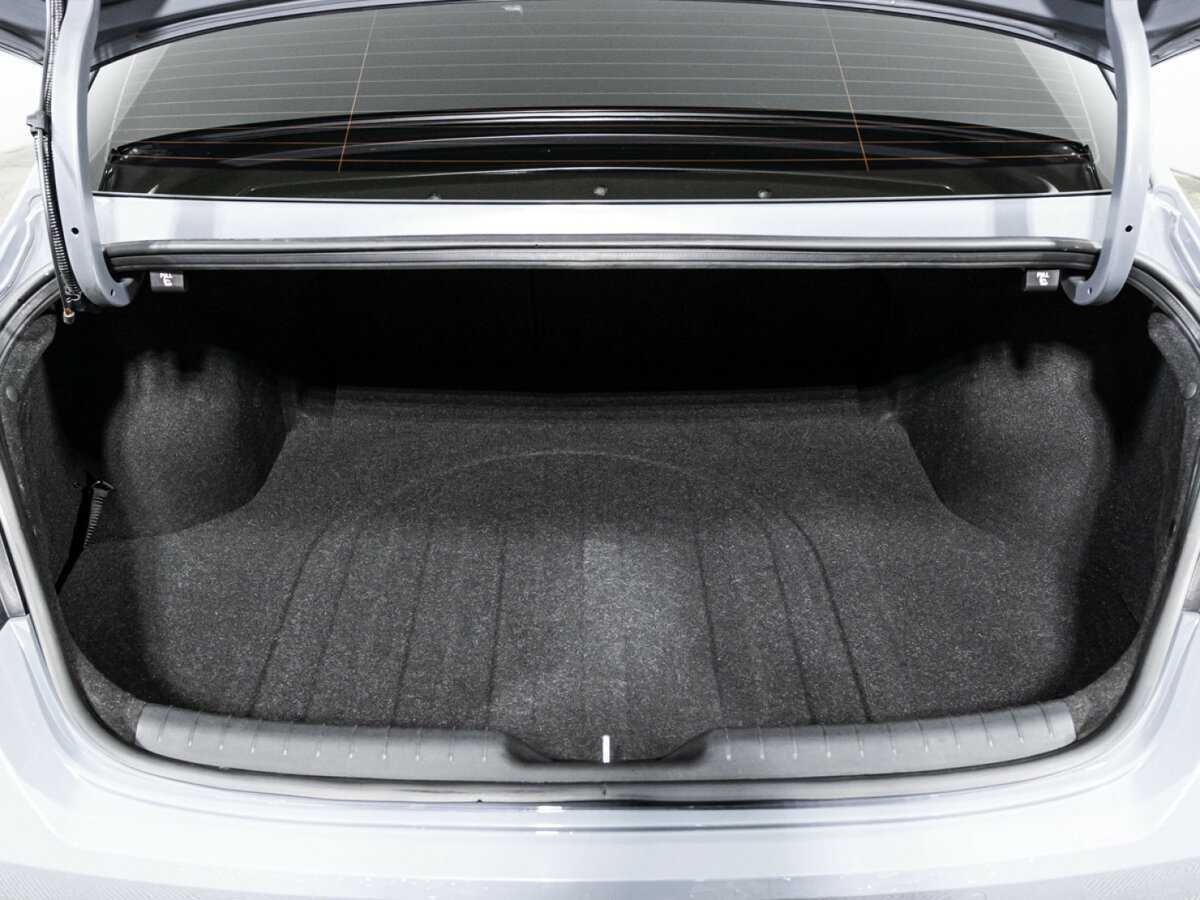 Hyundai Elantra, 2021 Фото №15