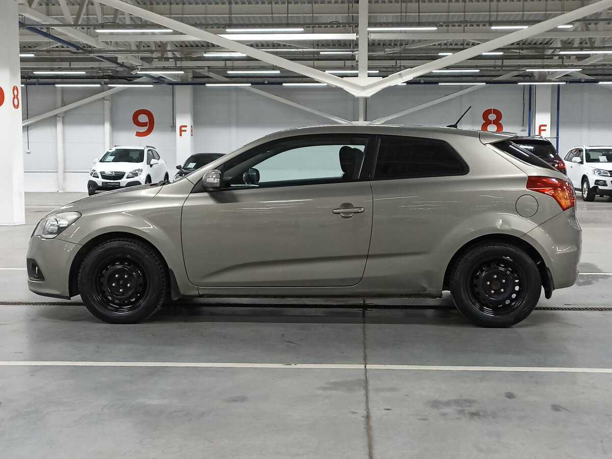 Kia Ceed, 2011 Фото №8