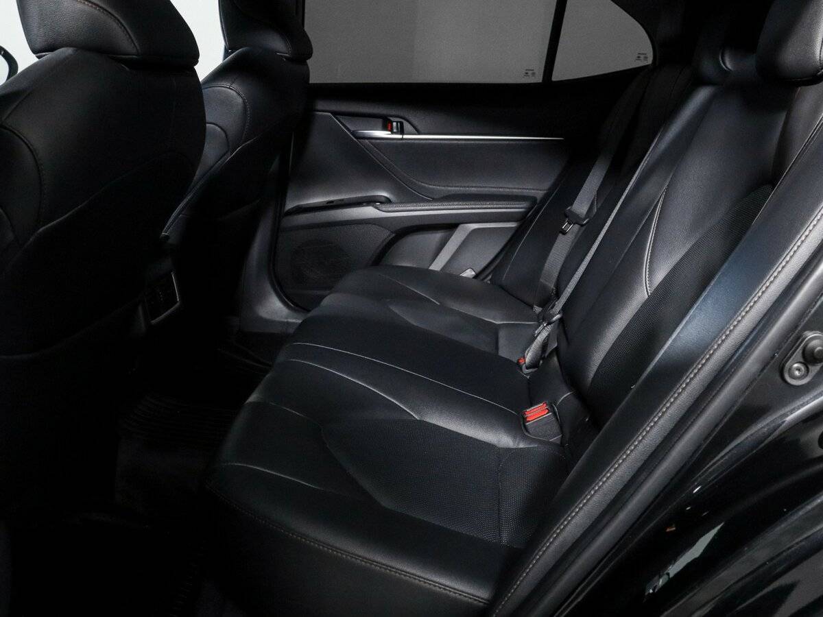 Toyota Camry, 2023 Фото №10