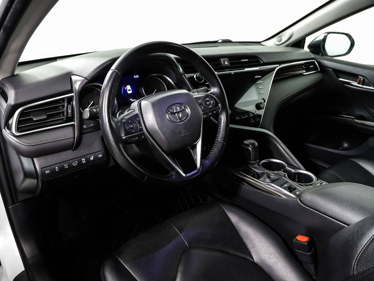 Toyota Camry, 2020 Фото №13