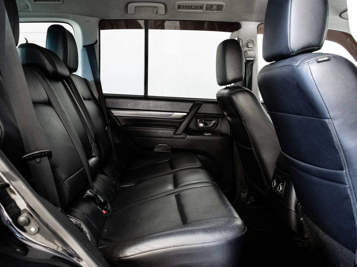 Mitsubishi Pajero, 2011 Фото №13