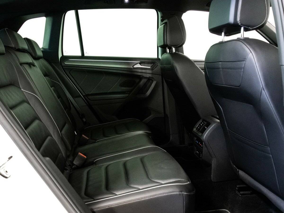Volkswagen Tiguan, 2021 Фото №22