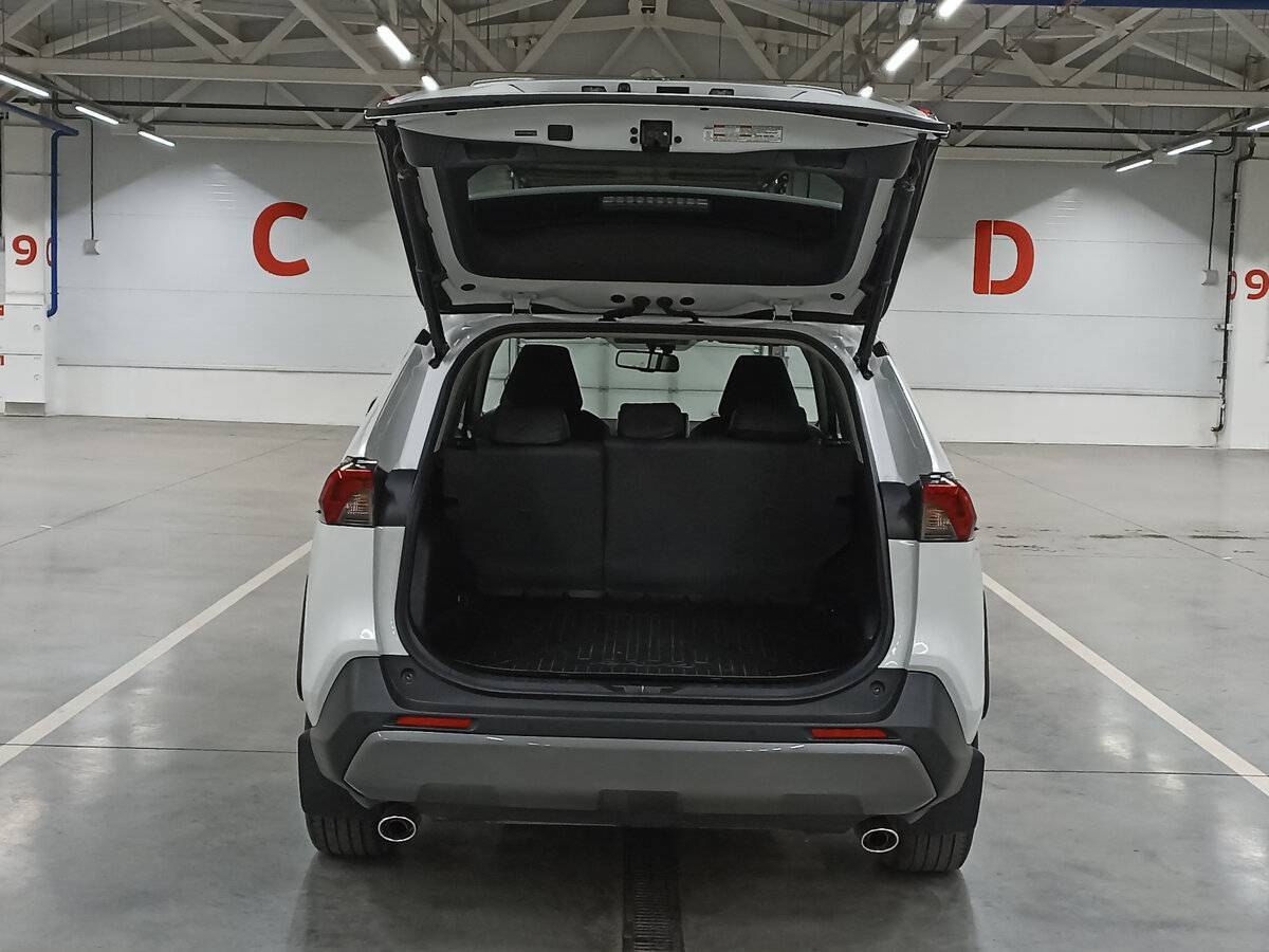 Toyota RAV4, 2021 Фото №10