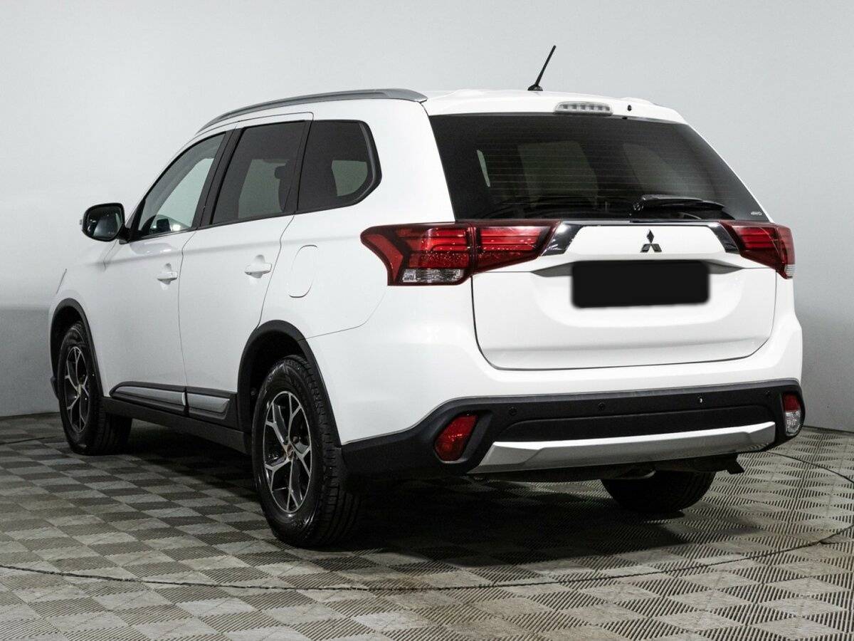 Mitsubishi Outlander, 2016 Фото №7
