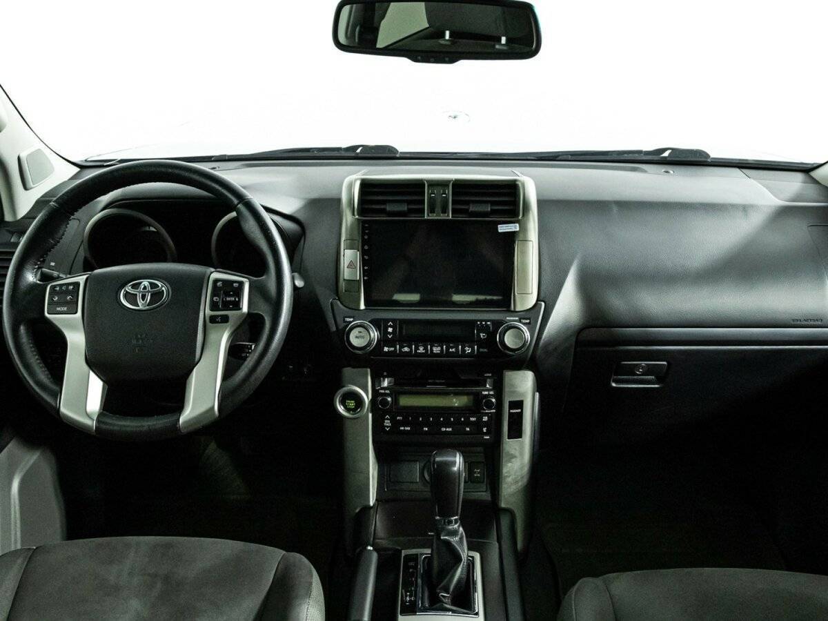 Toyota Land Cruiser Prado, 2011 Фото №13