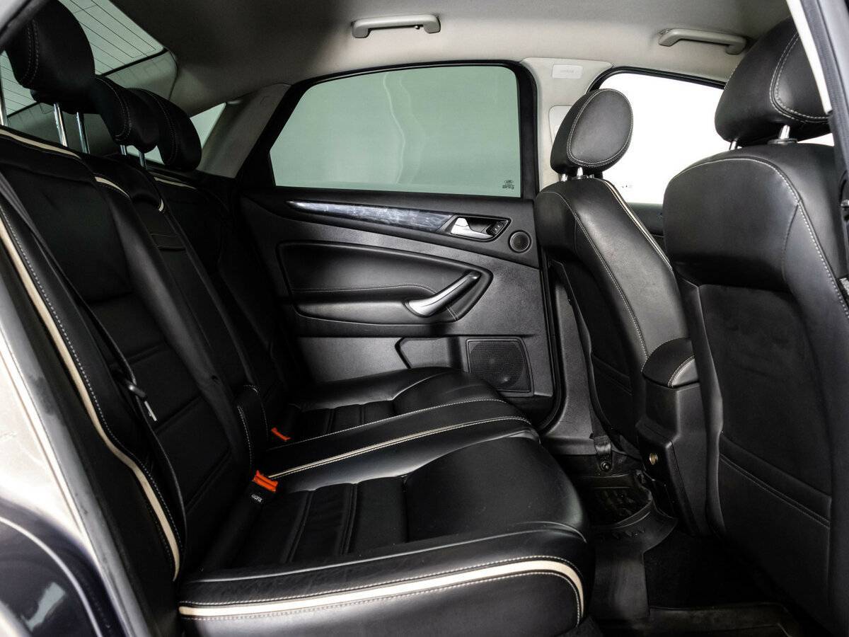 Ford Mondeo, 2011 Фото №16