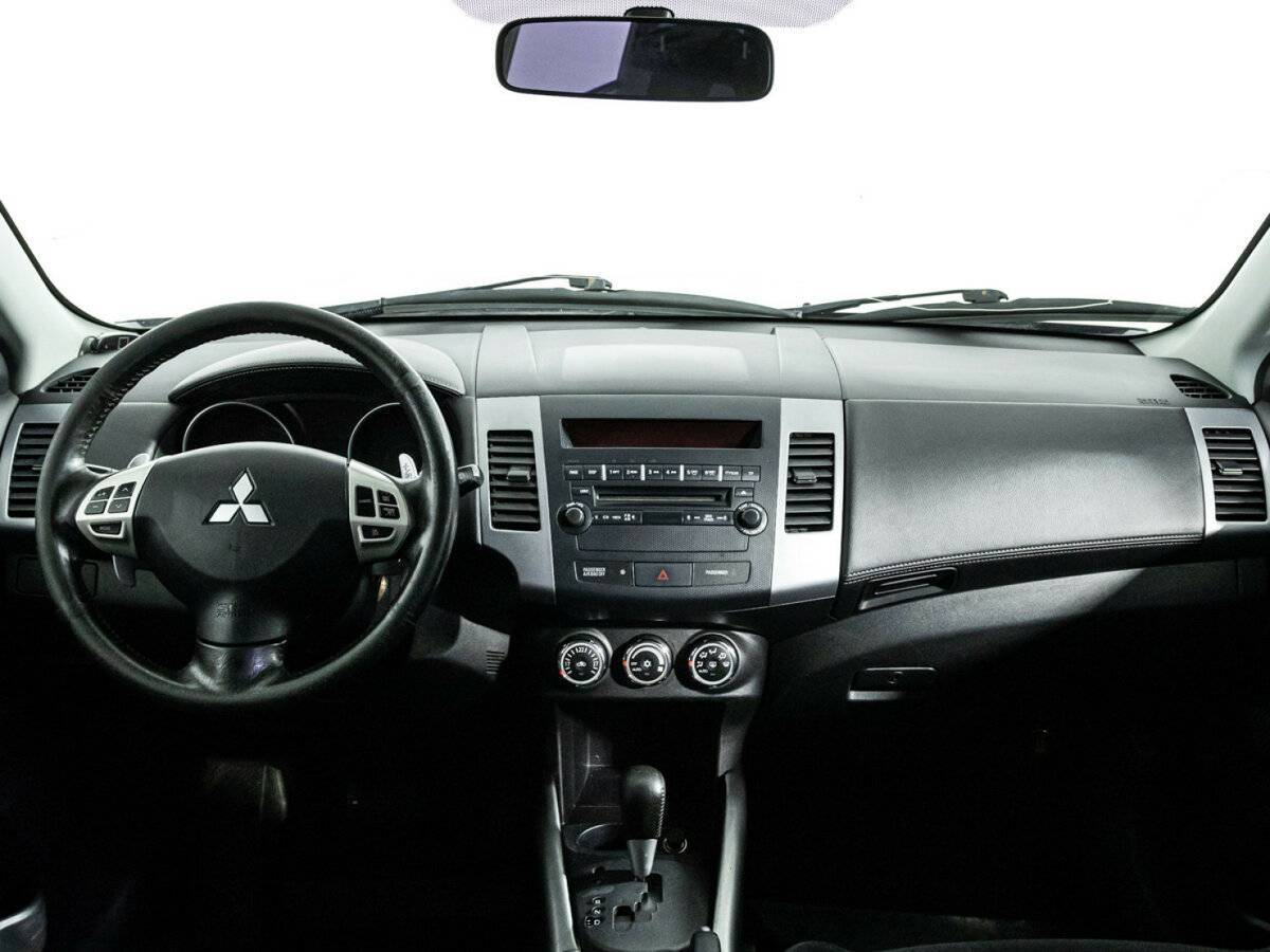 Mitsubishi Outlander, 2011 Фото №13