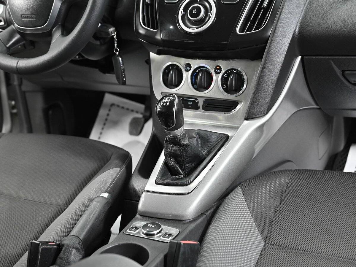 Ford Focus, 2011 Фото №9