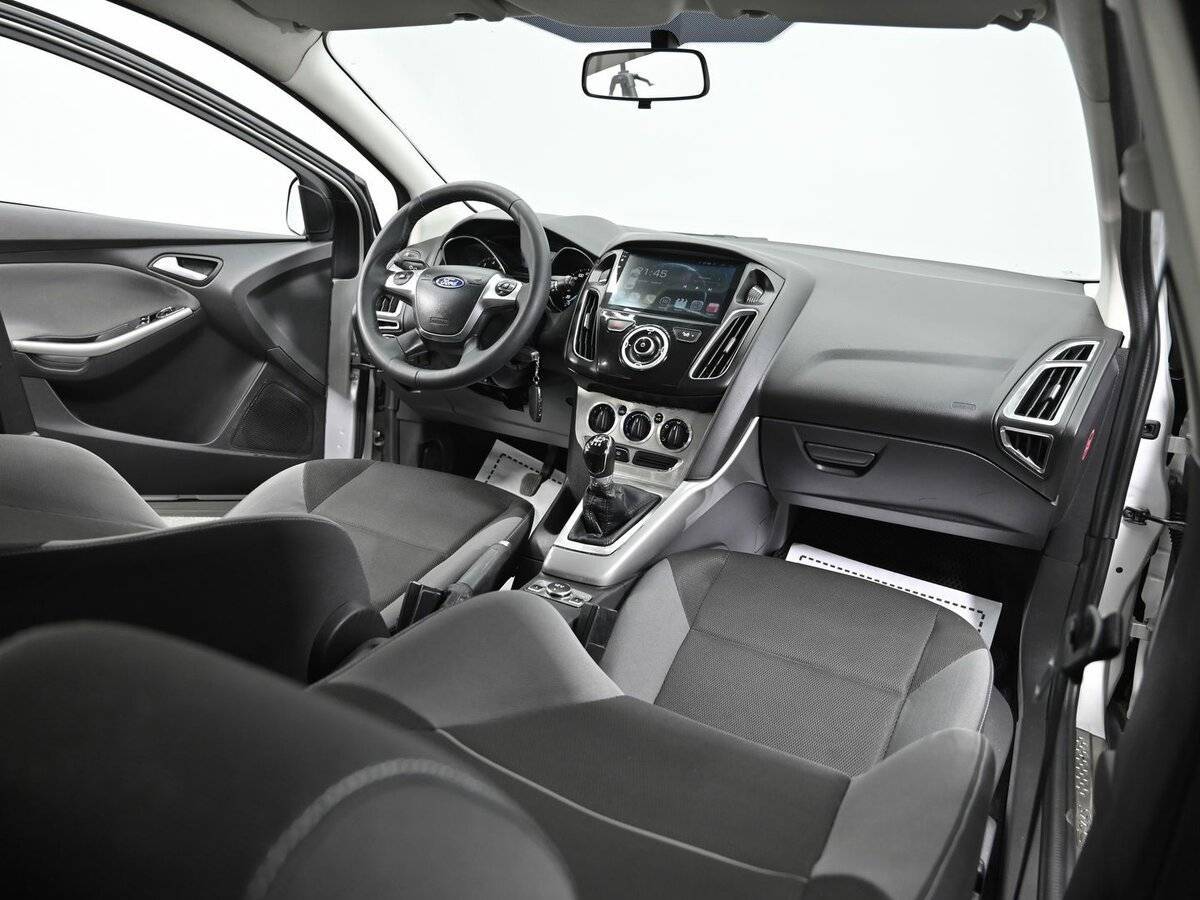 Ford Focus, 2011 Фото №11