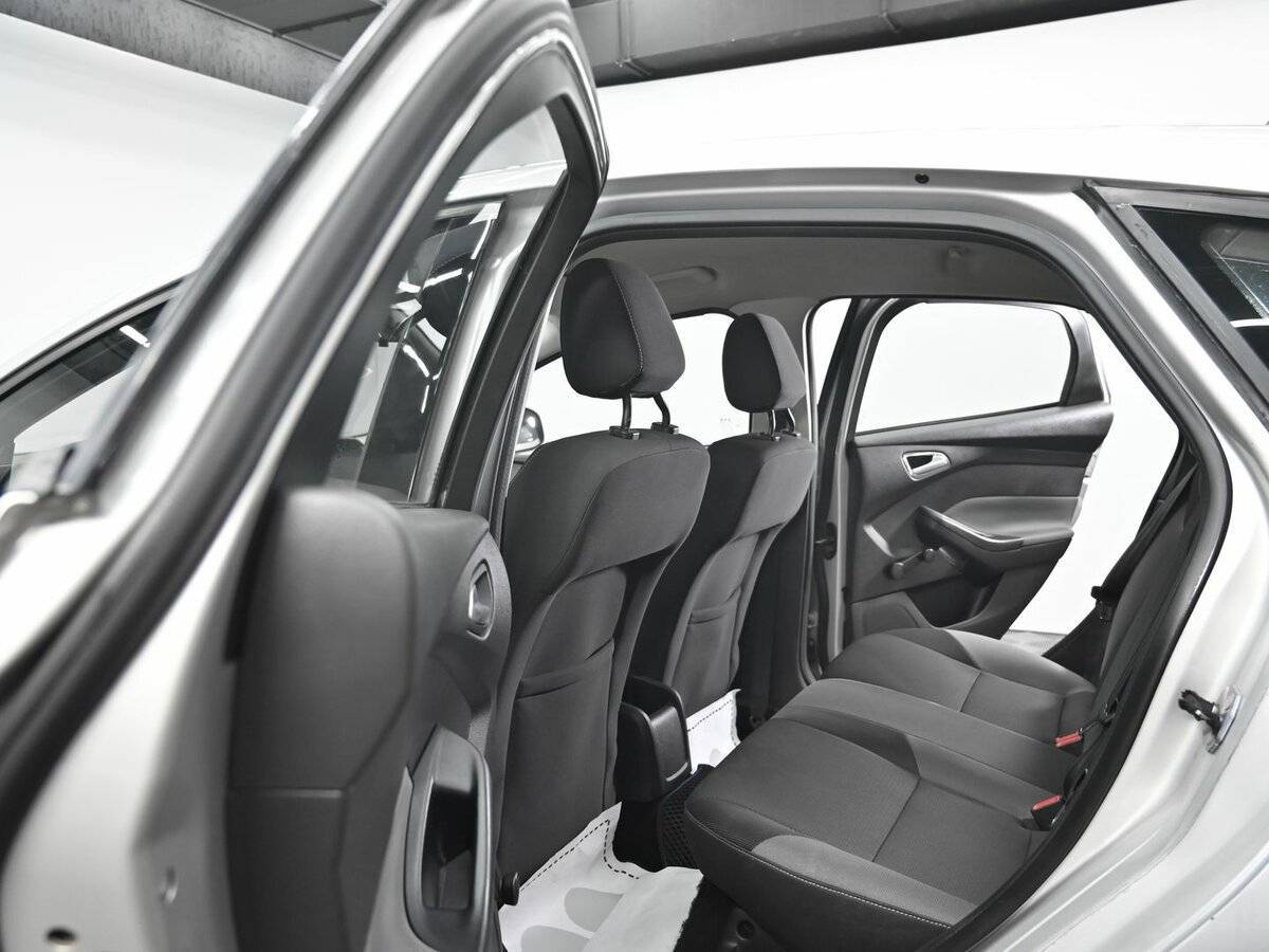 Ford Focus, 2011 Фото №12