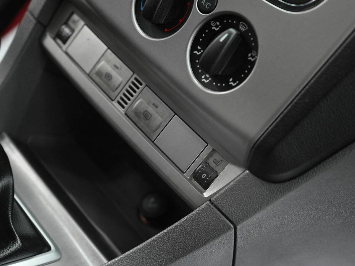 Ford Focus, 2010 Фото №11