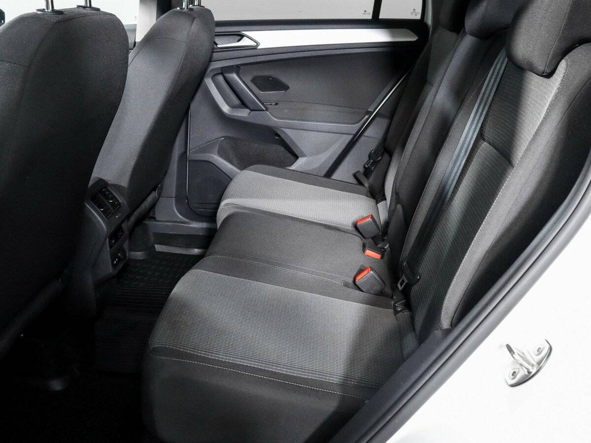 Volkswagen Tiguan, 2021 - 82 216 км. | Фото №7