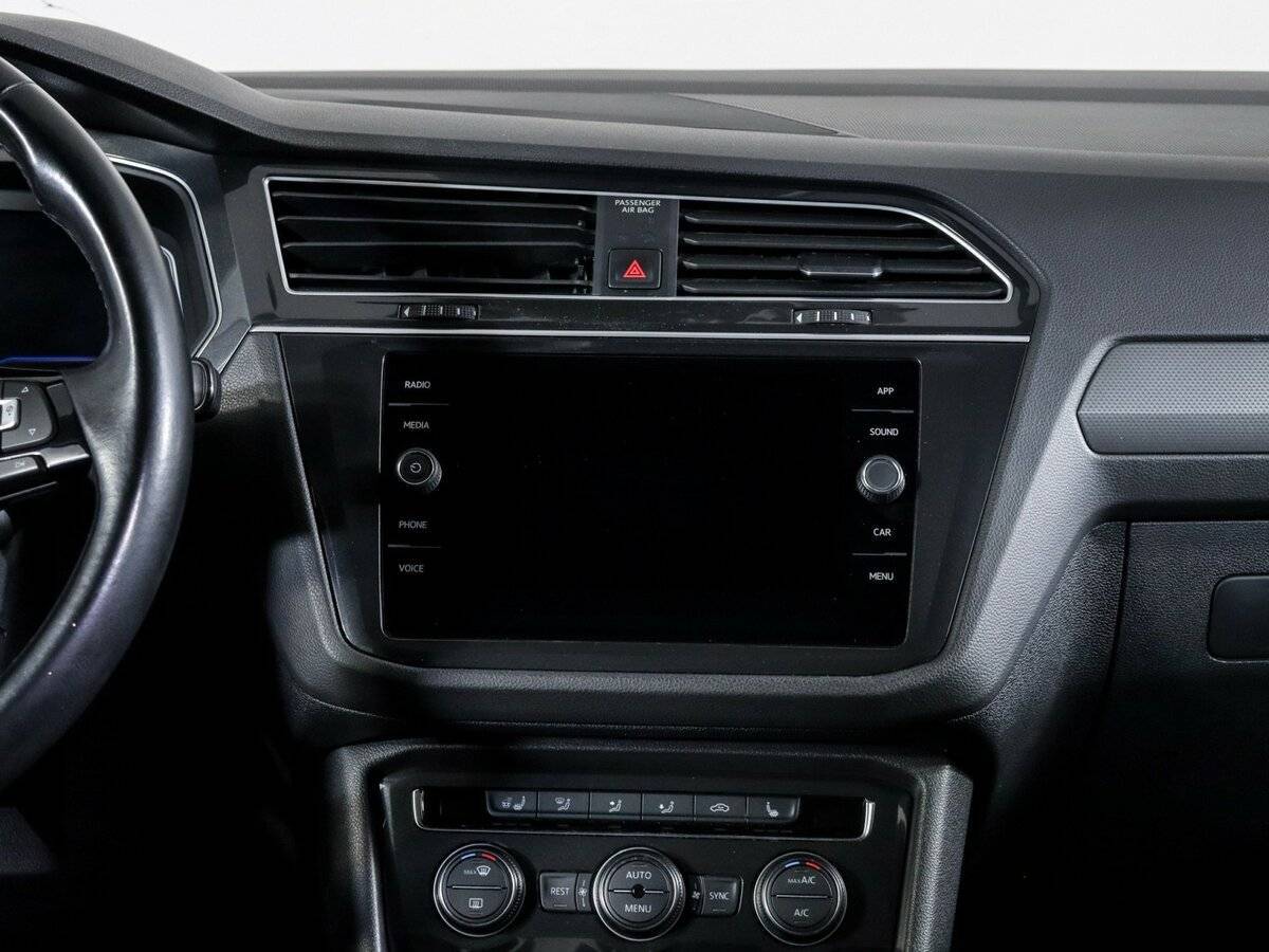Volkswagen Tiguan, 2019 Фото №8